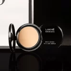 Lakme Absolute White Intense Wet & Dry Compact (4)