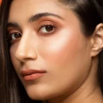 Nykaa Glow Goals! Shimmer Brick Highlighter Palette Sunset Love 6