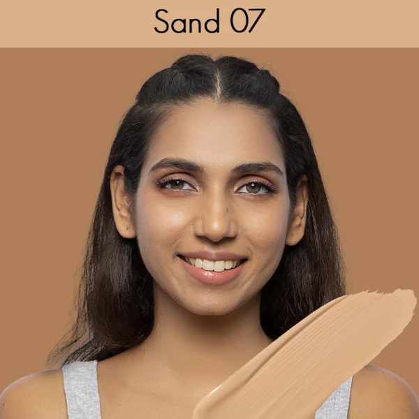 Nykaa Liquid Foundation For Normal To Combination Skin Sand 07 2