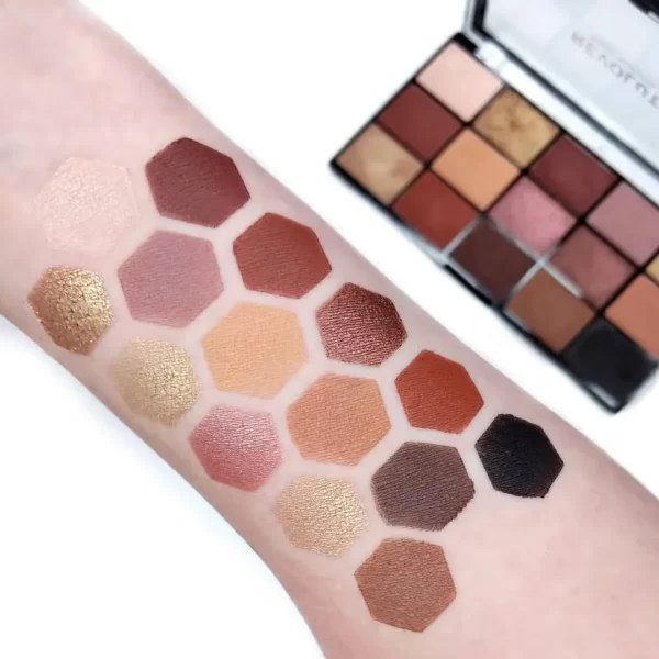 Makeup Revolution Reloaded Eyeshadow Palette 15 Smooth & Rich Shade High Pay Off Formula Velvet Rose 2